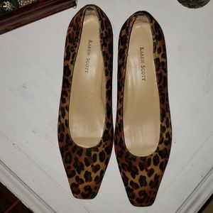 Karen Scott animal print low heels